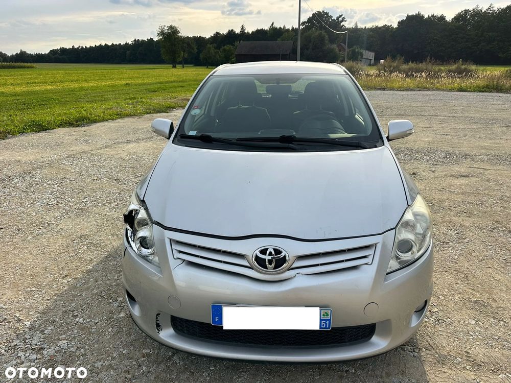 Toyota Auris 1.4 D-4D - 27