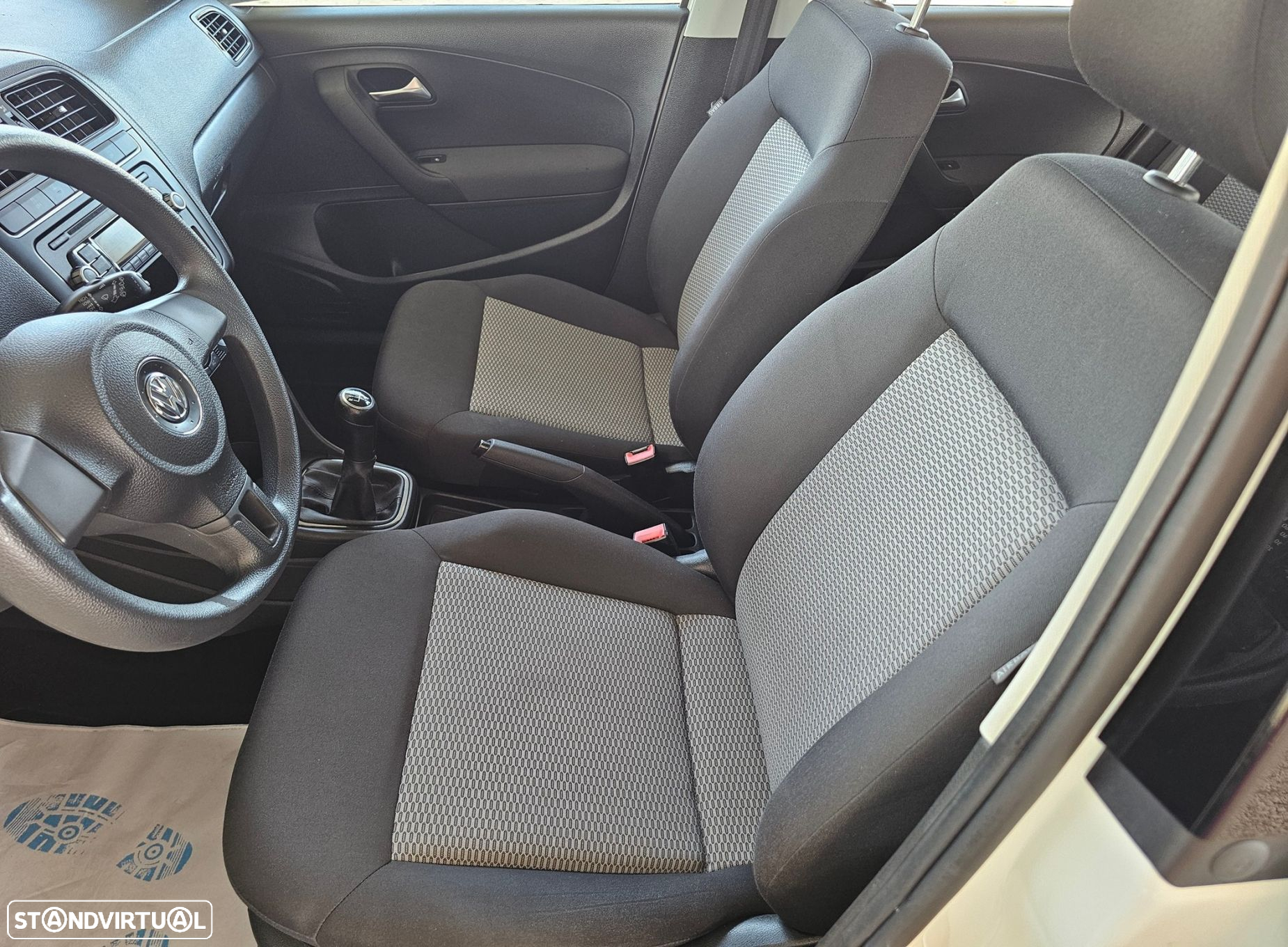 VW Polo 1.6 TDI Blue Motion Comfortline - 10