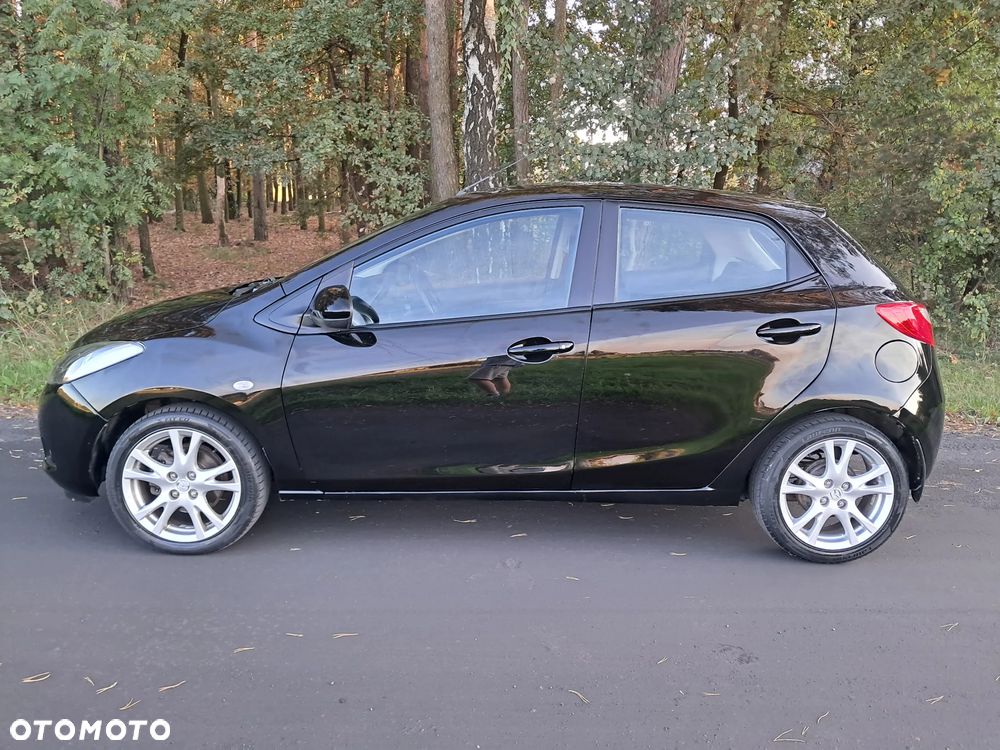 Mazda 2 - 15