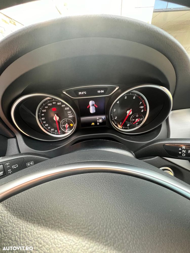 Mercedes-Benz GLA 250 4MATIC 7G-DCT AMG Line - 15