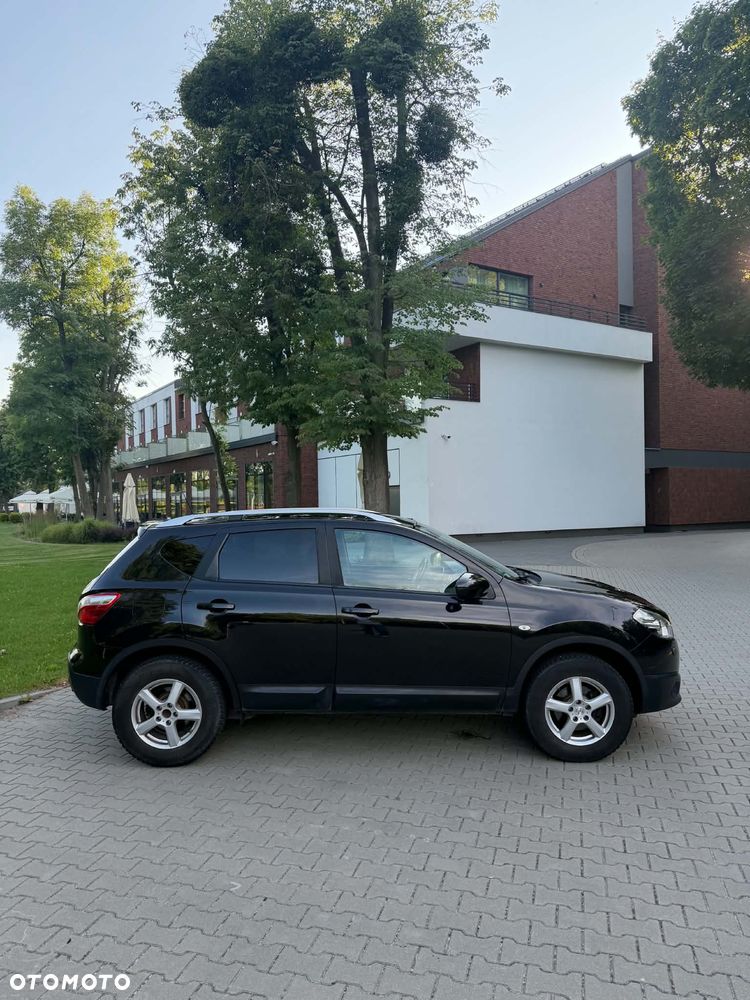 Nissan Qashqai - 4