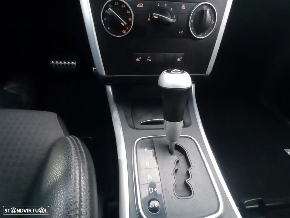 Mercedes-Benz B 180 CDI Autotronic - 24