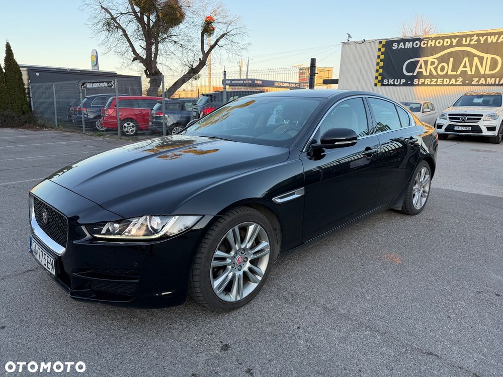 Jaguar XE 2.0 D Prestige - 16