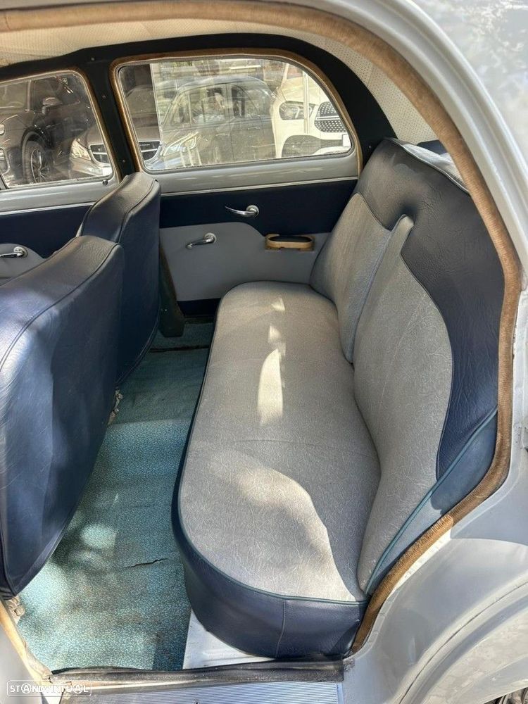 Peugeot 403 - 7