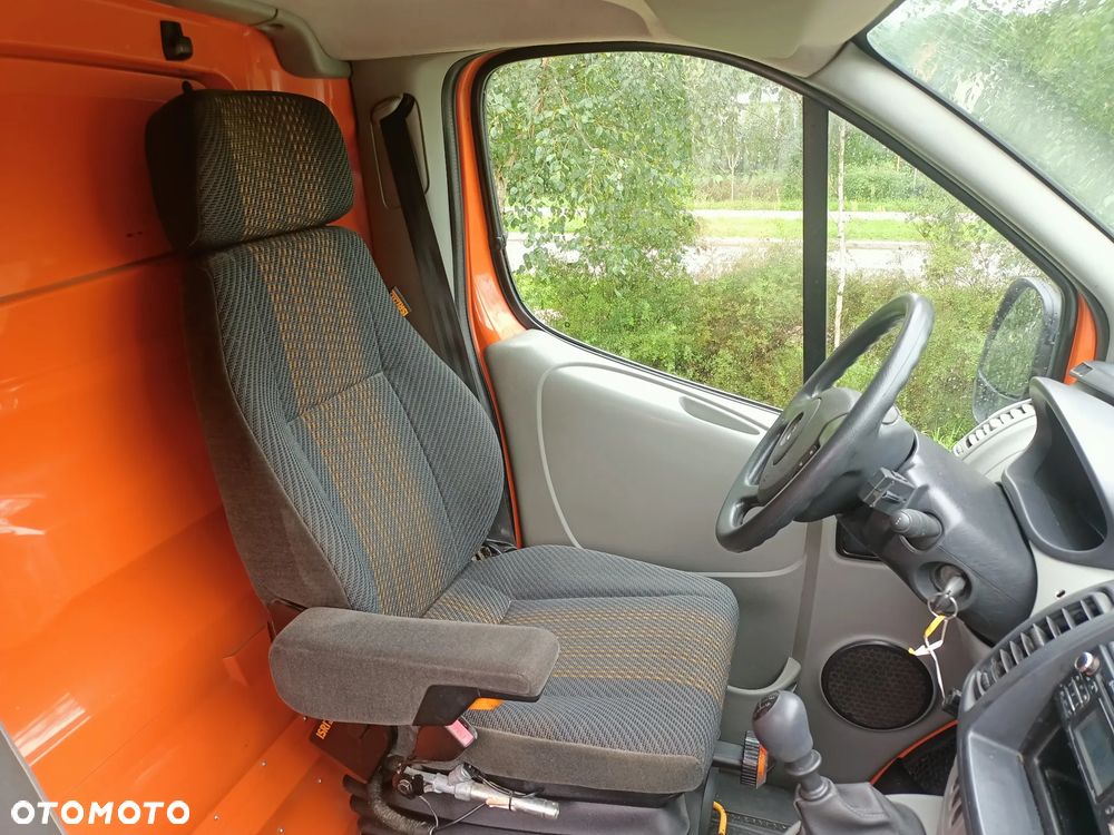 Opel Vivaro - 15