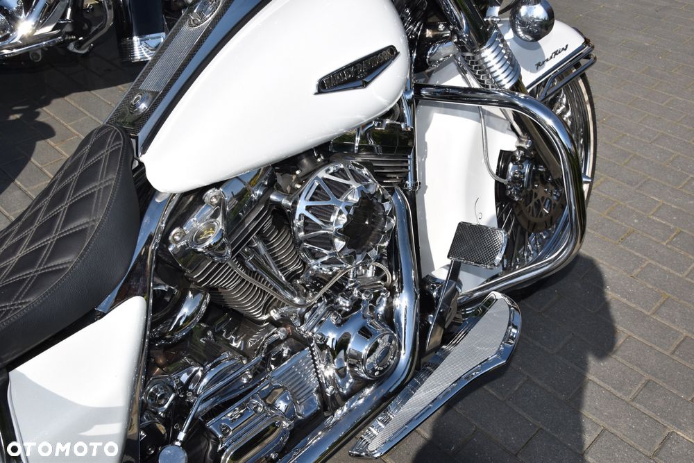 Harley-Davidson Touring Road King - 17