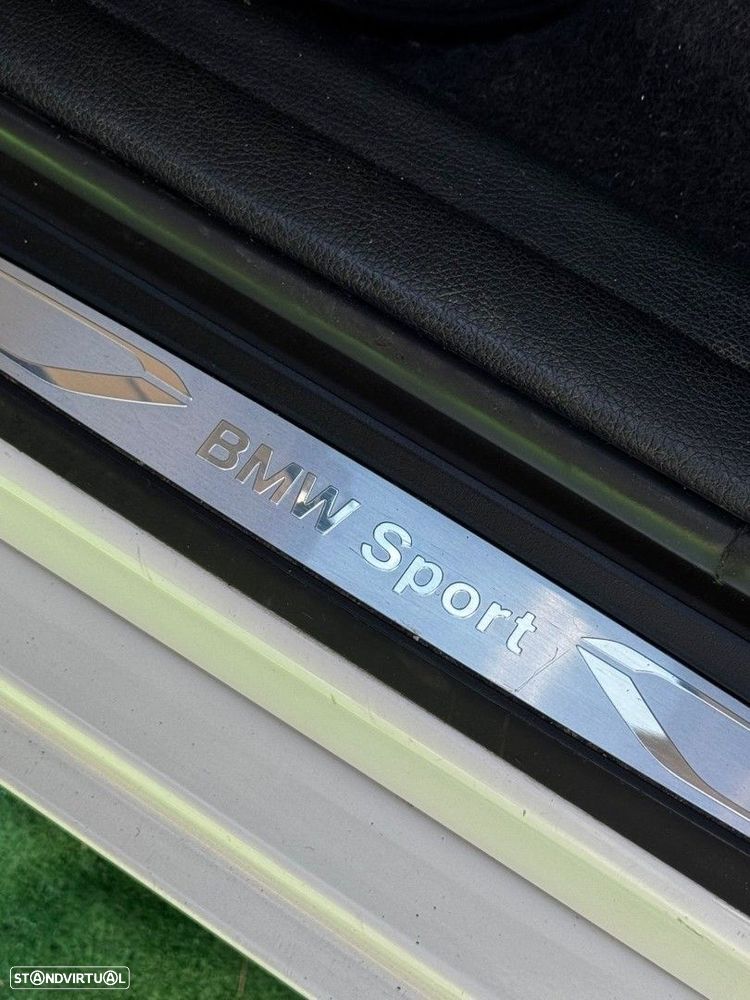BMW 216 Active Tourer d Line Sport - 24