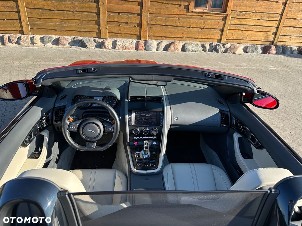 Jaguar F-Type S - 23