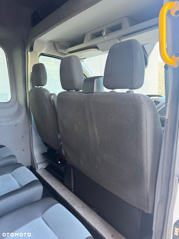 Ford Transit - 18