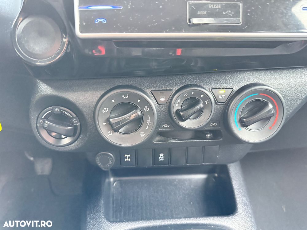 Toyota Hilux - 9
