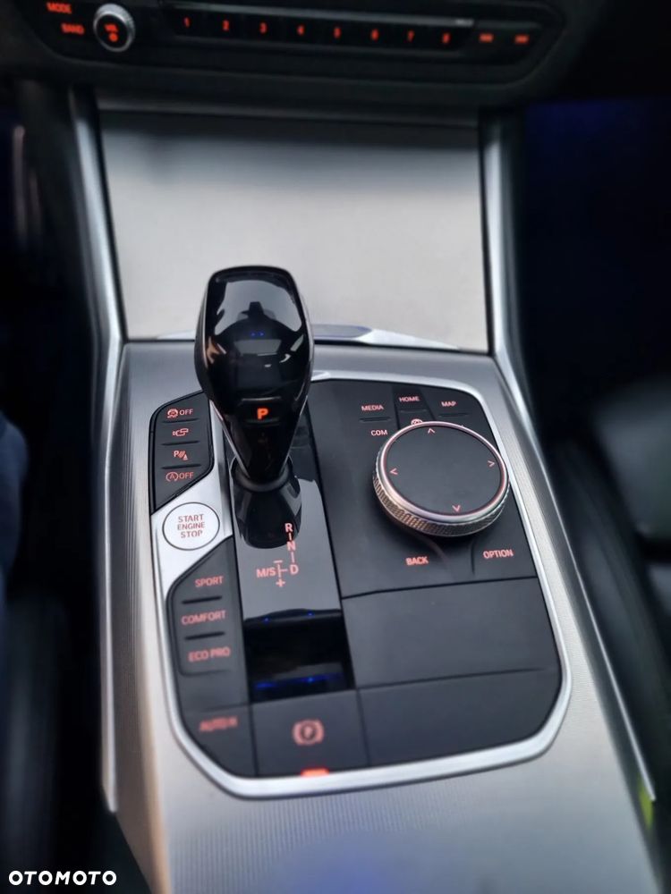BMW Seria 3 M340i xDrive - 11