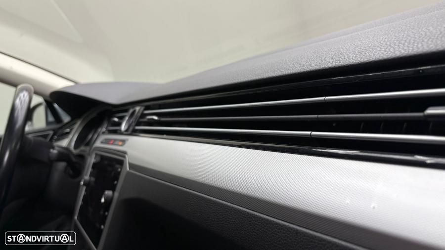 VW Passat Variant 1.6 TDI (BlueMotion ) DSG Comfortline - 20