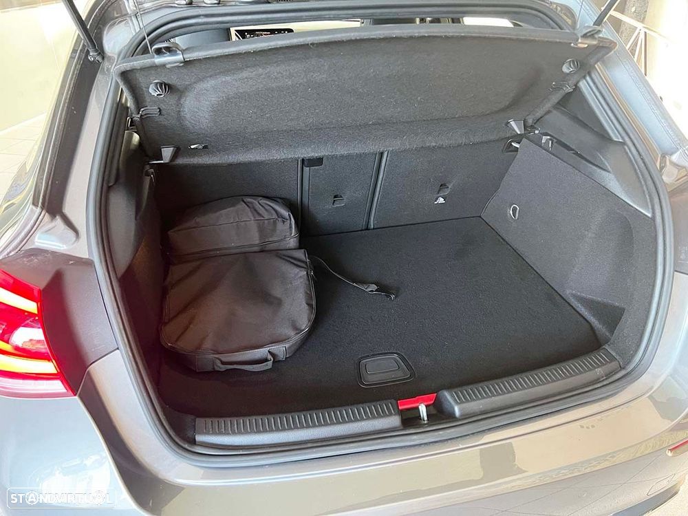 Mercedes-Benz A 250 e 8G-DCT Style - 26