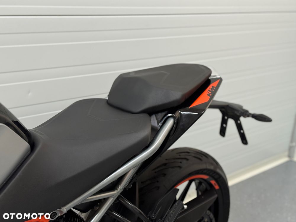 KTM Duke - 18