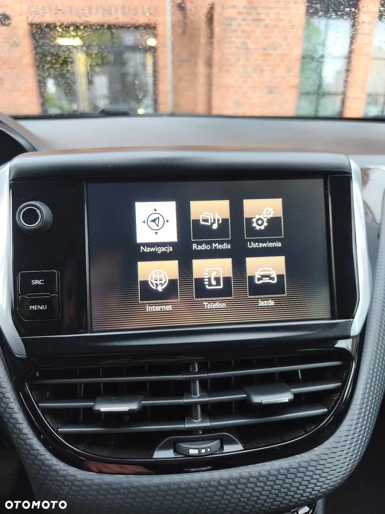 Peugeot 2008 PureTech 130 GPF Stop&Start Allure - 26