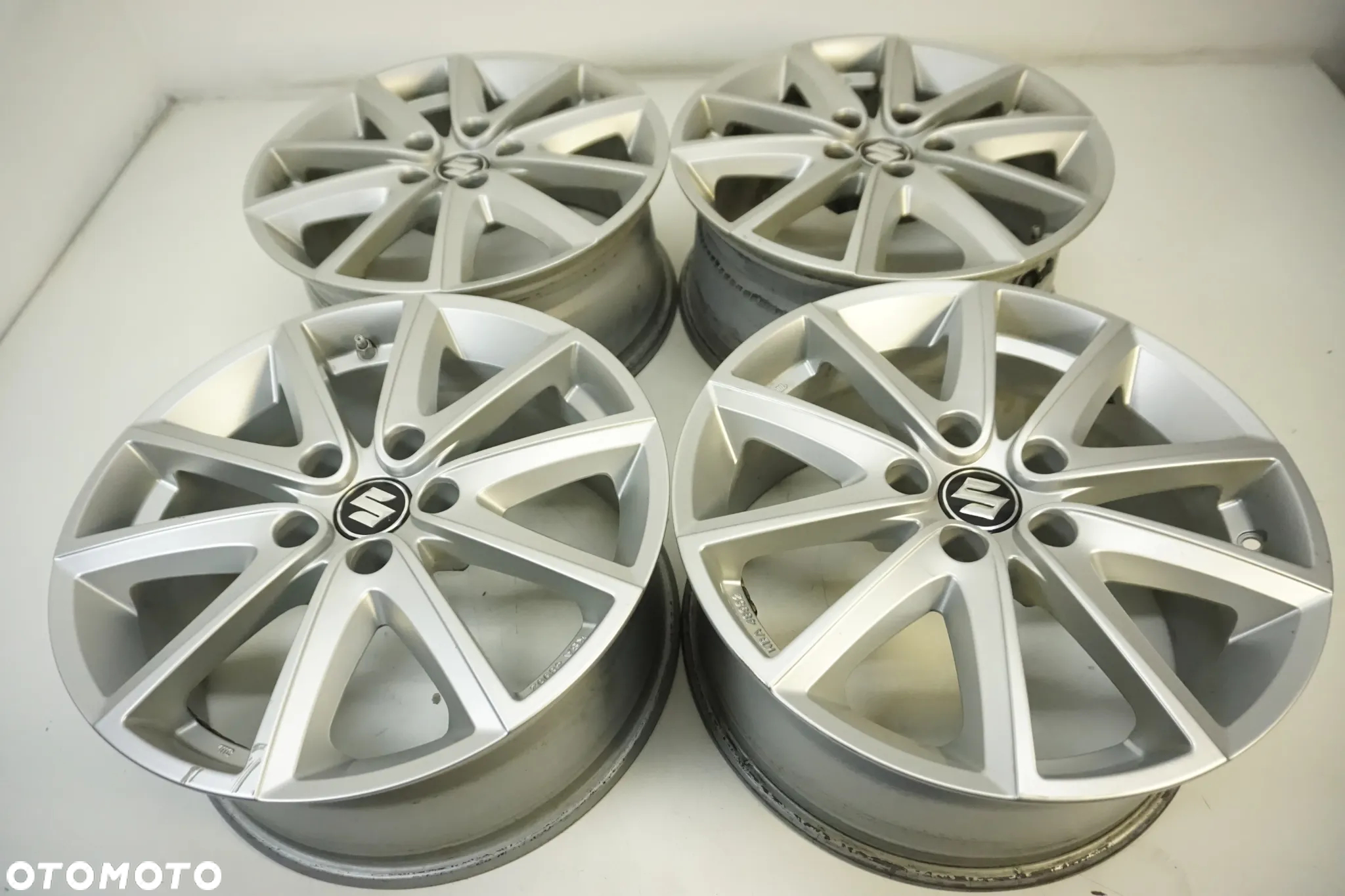 FELGI ALUMINIOWE 17 SUZUKI SX4 S CROSS C CROSS VITARA KIZASHI GRAND VITARA SWIFT ET50  5X114,3 - 4