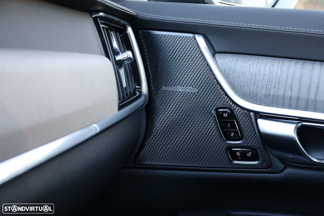 Volvo V90 2.0 B5 Inscription AWD Geartronic - 23
