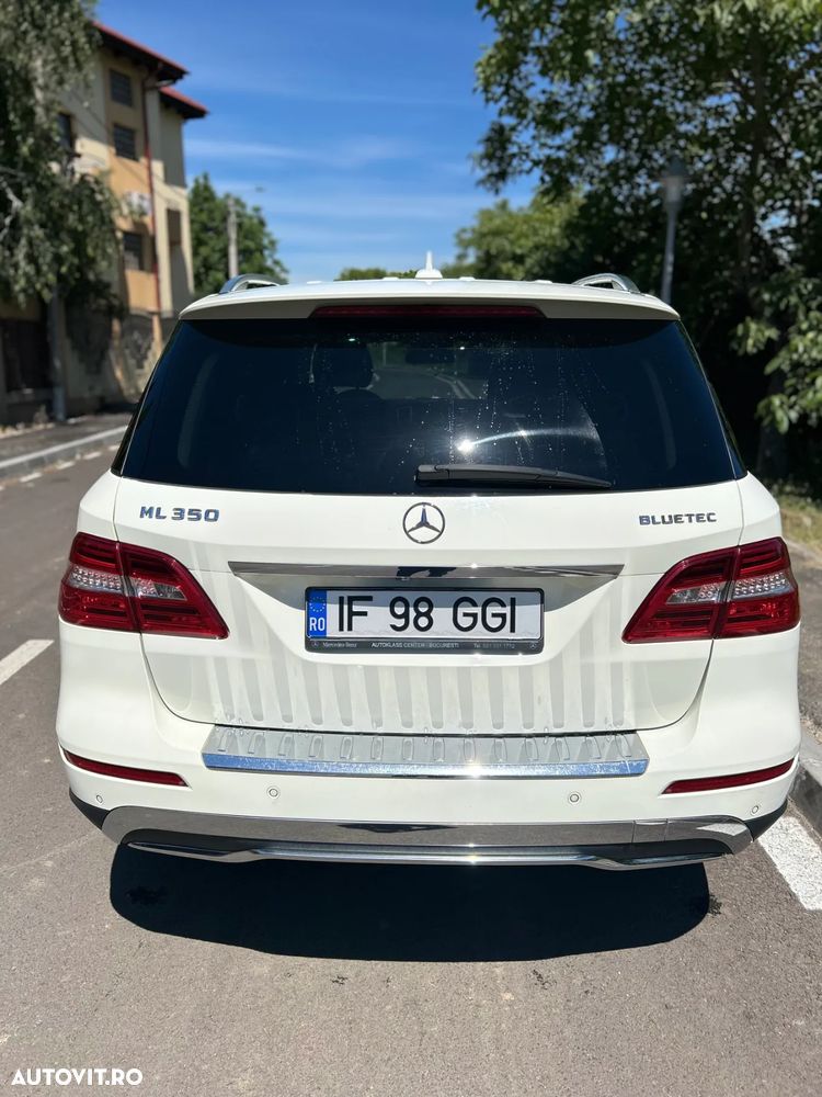 Mercedes-Benz ML 350 BlueTec 4MATIC Aut - 2