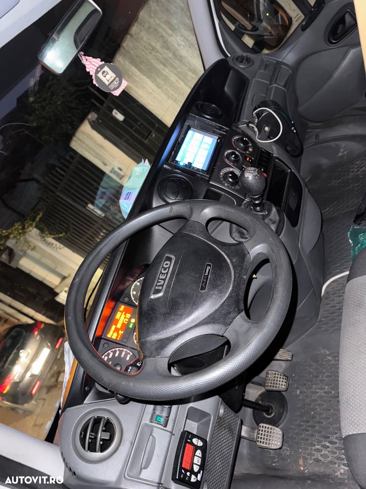 Iveco Daily 35c Frigorific Frig Carrier an 2014 Cub Izoterm 298.000km Istoric Service Facturi Kit Distribuție Ambreiaj Rezivie Frig AC Navi Discuri Placute Baterie Anvelope direcție suspensie Vopsea Ok TVA - 24