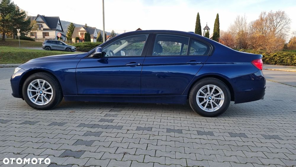 BMW Seria 3 318d Sport Line - 5