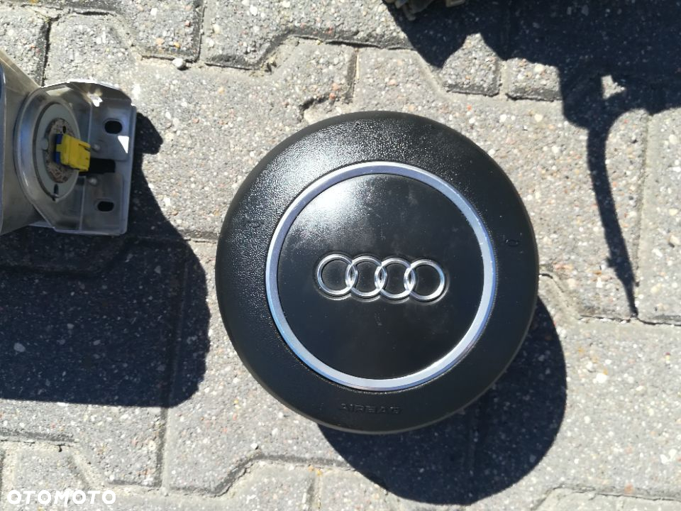 BŁOTNIK, CHŁODNICA, PAS PRZEDNI, WENTYLATOR, DESKA ROZDZIELCZA AUDI A8 B3 - 8