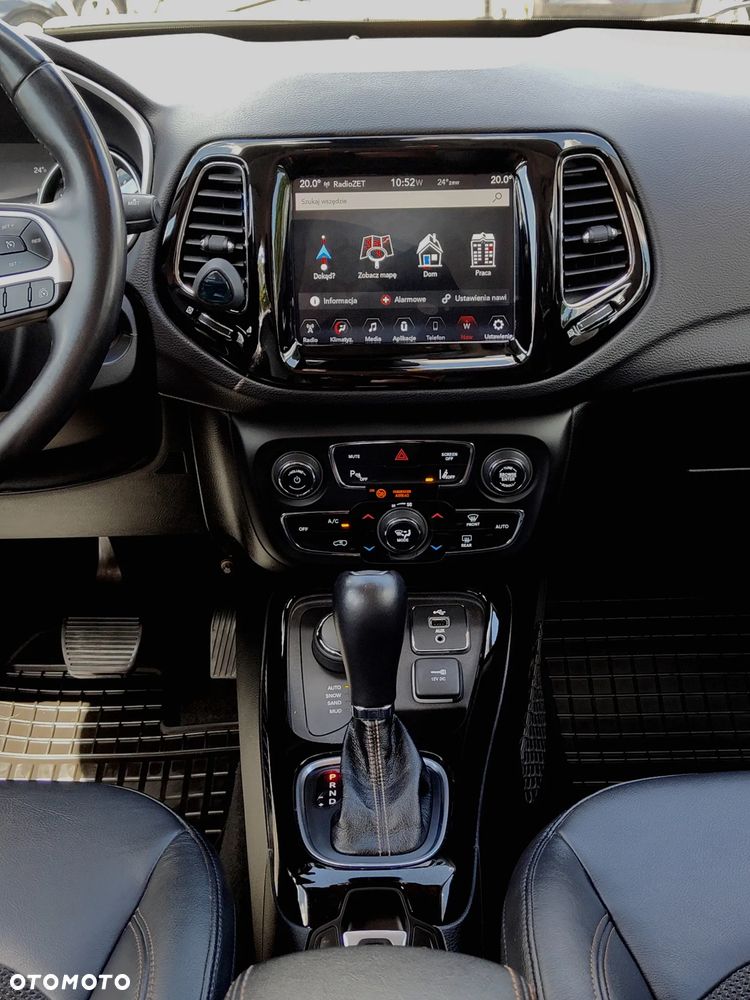 Jeep Compass - 12