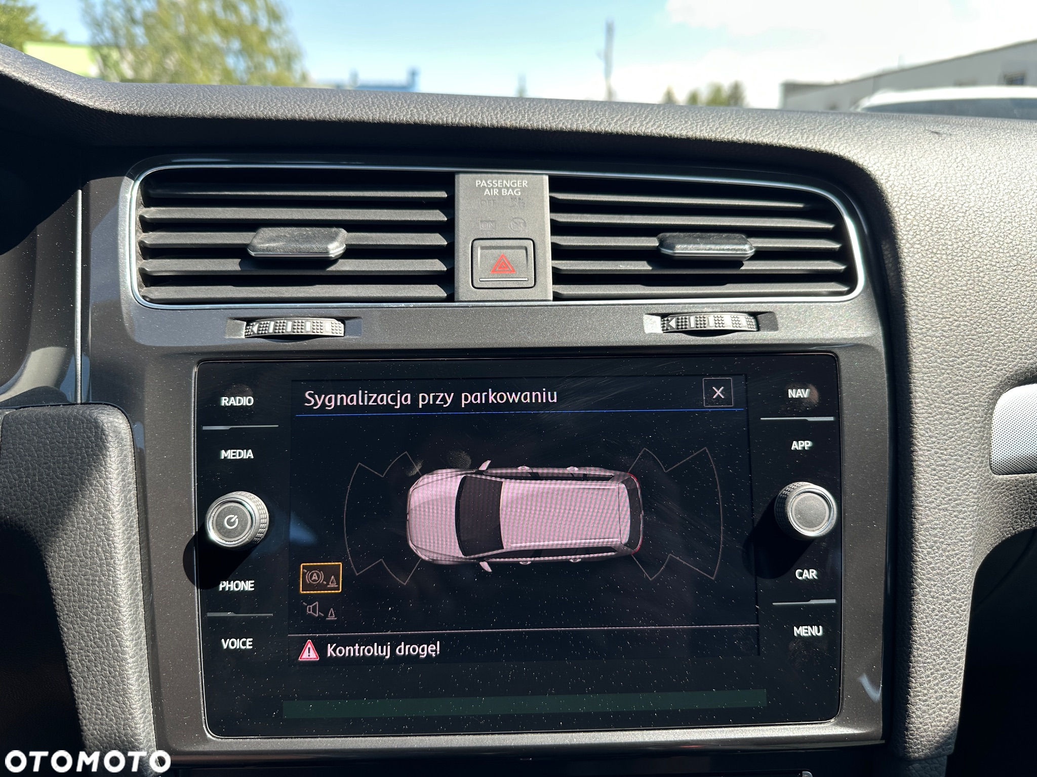 Volkswagen Golf VII 1.6 TDI BMT Comfortline - 17