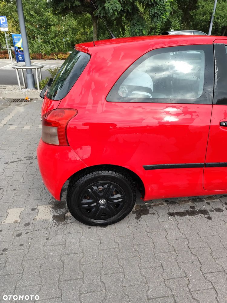 Toyota Yaris 1.0 Luna - 21