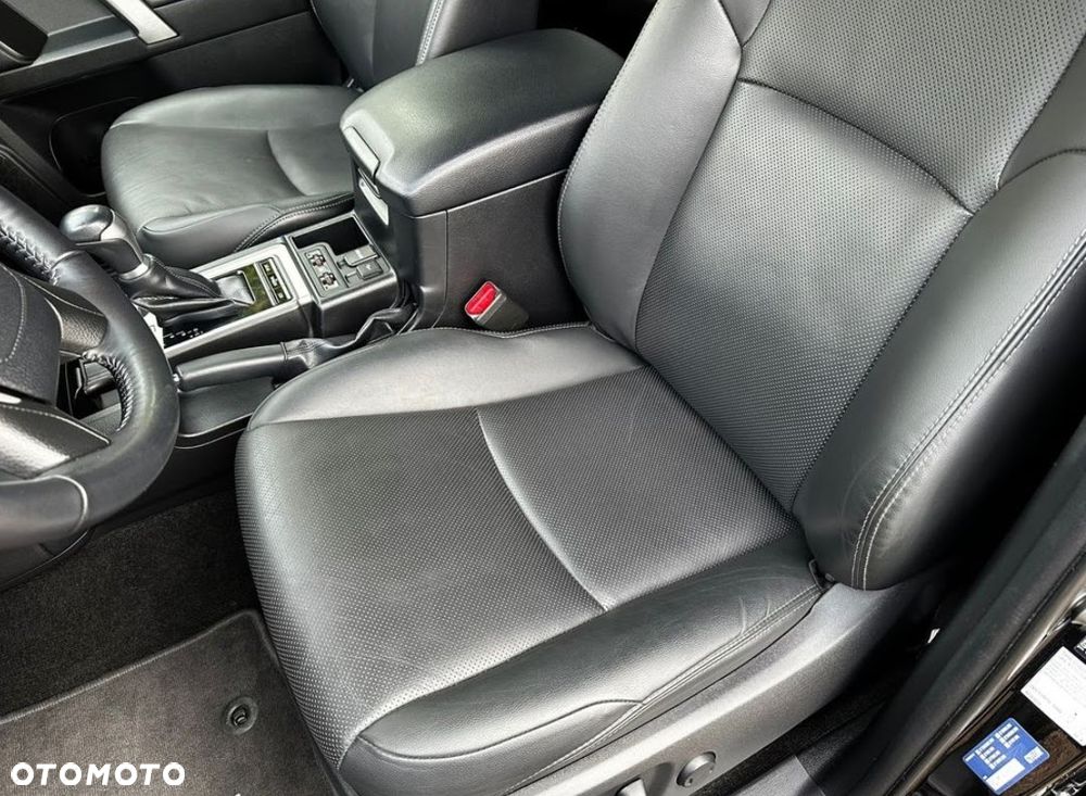 Toyota Land Cruiser LC 2.8 D-4D Invincible - 8