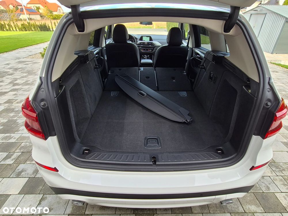BMW X3 xDrive20d - 9