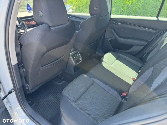 Skoda Octavia 1.5 TSI ACT Ambition - 8