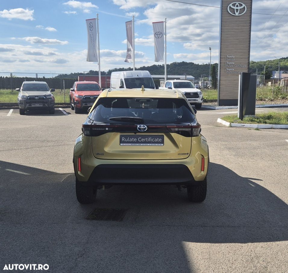 Toyota Yaris Cross 1.5 VVT-i HSD 4x2 Dynamic - 8