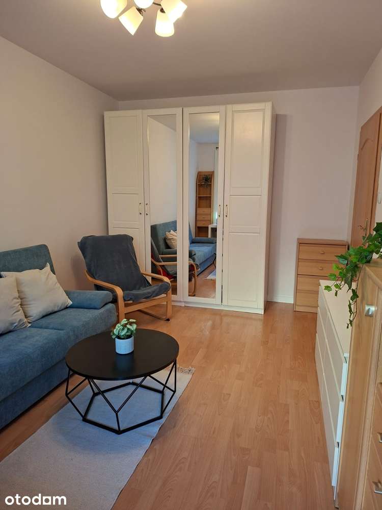 41 m2, 2 oddzielne pokoje, oddzielna kuchnia, metro Kabaty | balkon