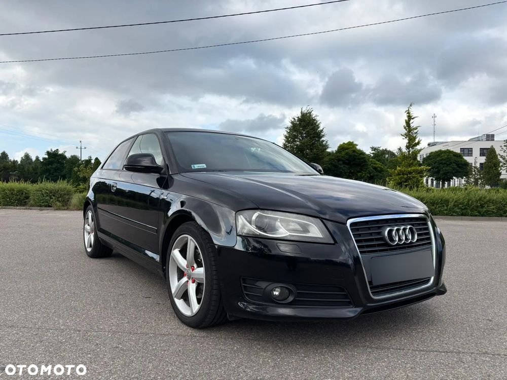 Audi A3 2.0 TDI S Line Sportpaket plus - 2