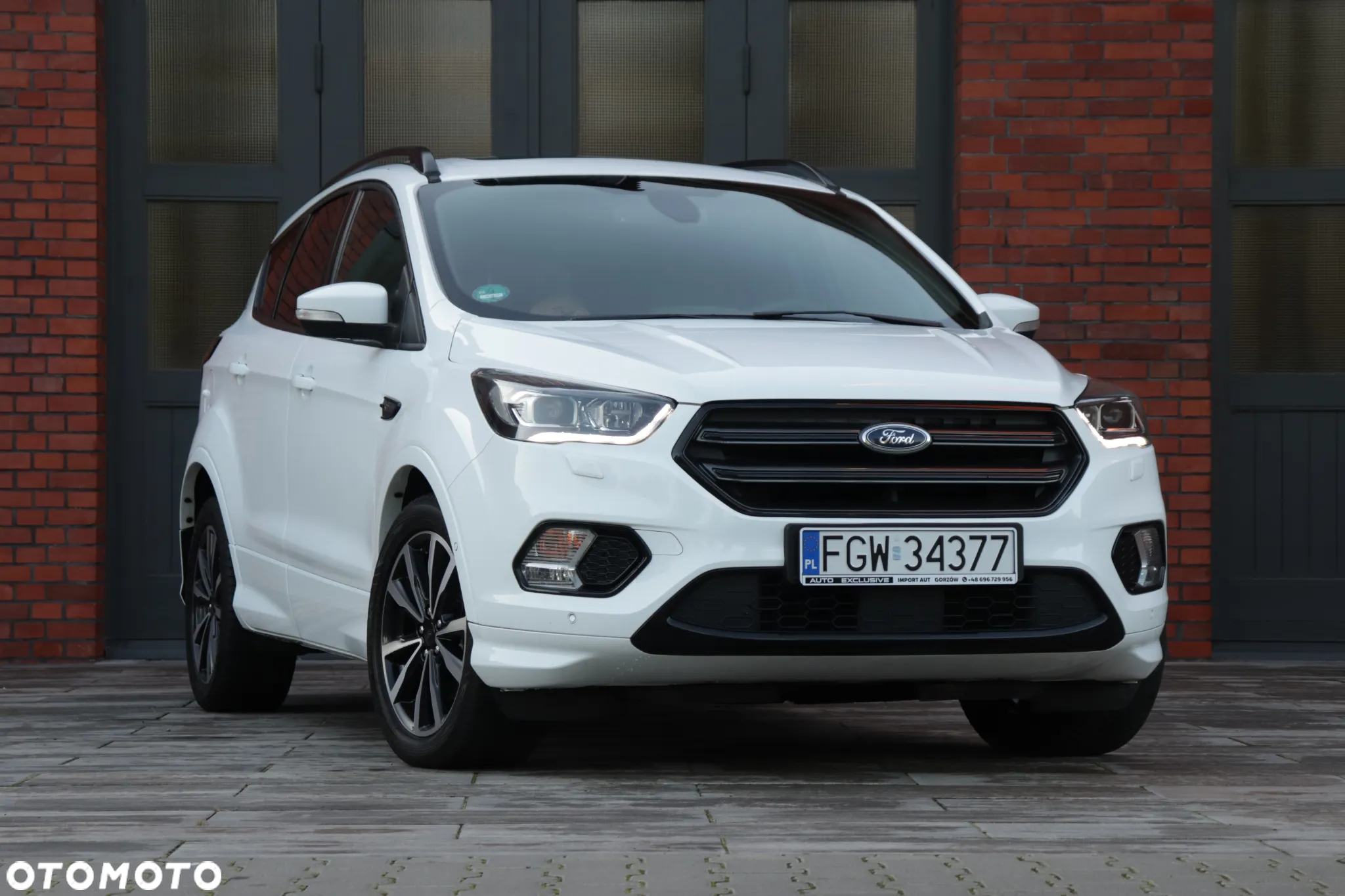 Ford Kuga 2.0 EcoBlue 4x4 ST-LINE - 6