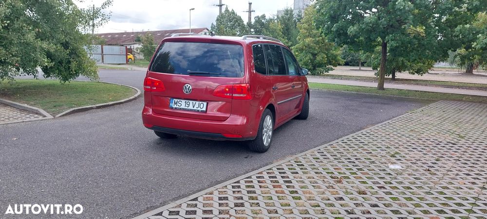 Volkswagen Touran 2.0 TDI DPF DSG Highline - 14