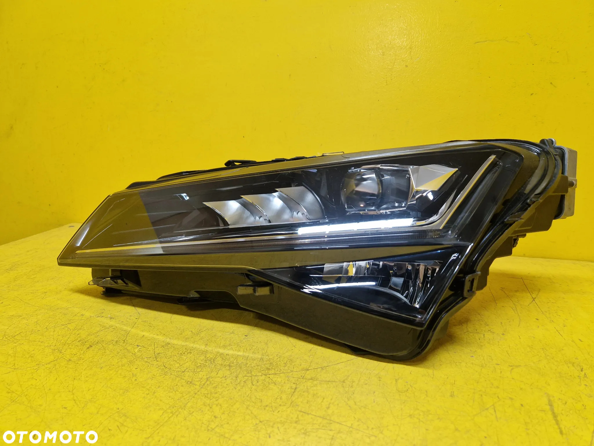 SKODA SUPERB III LIFT LAMPA LEWA FULL LED 3V1941015D - 4