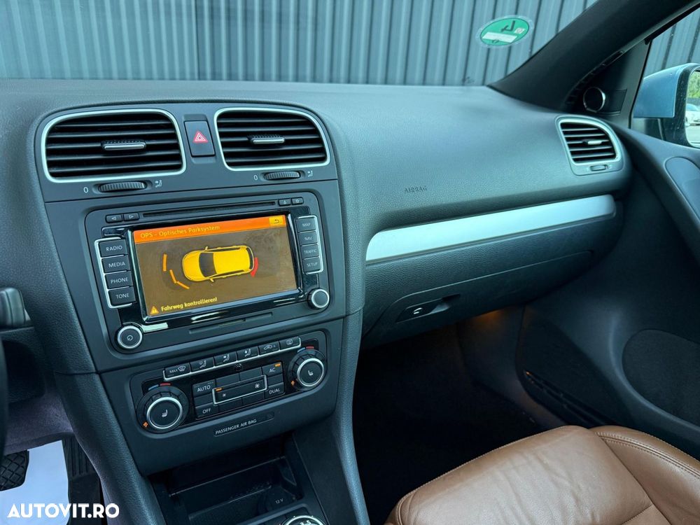 Volkswagen Golf - 8
