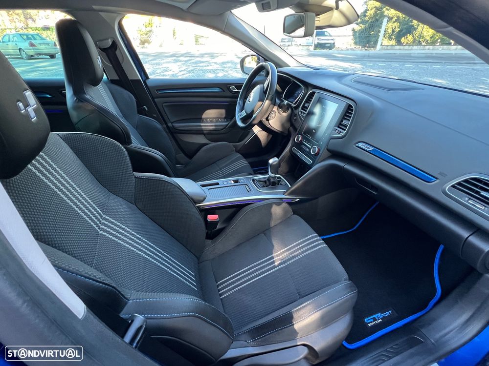 Renault Mégane TCe 160 GPF EDC R.S. LINE - 12