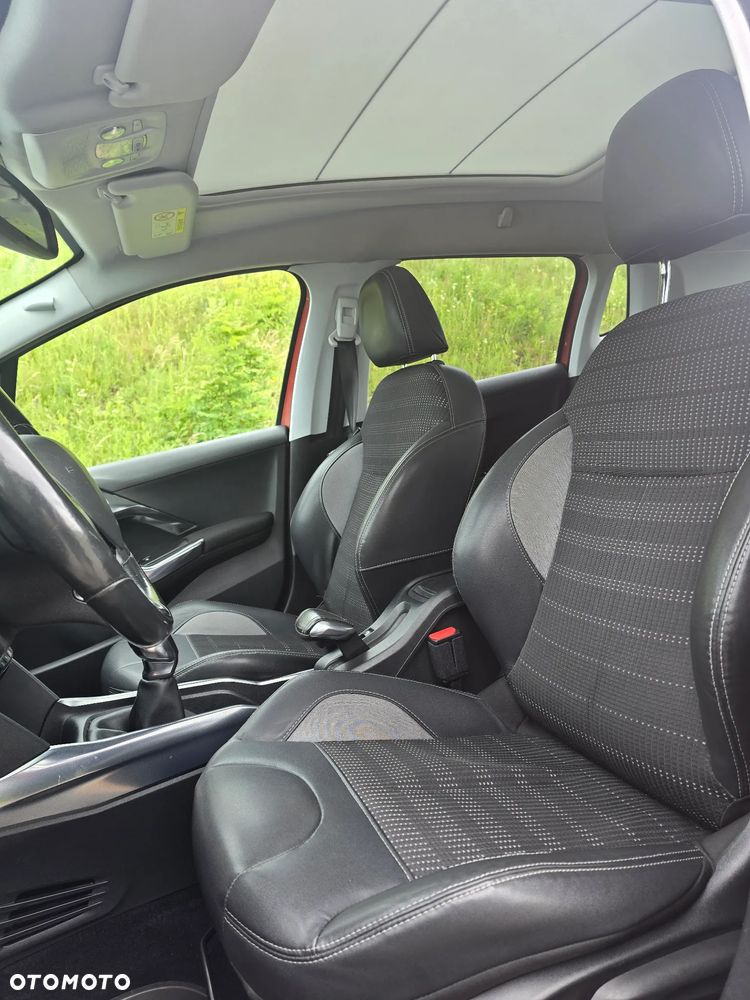 Peugeot 2008 - 6