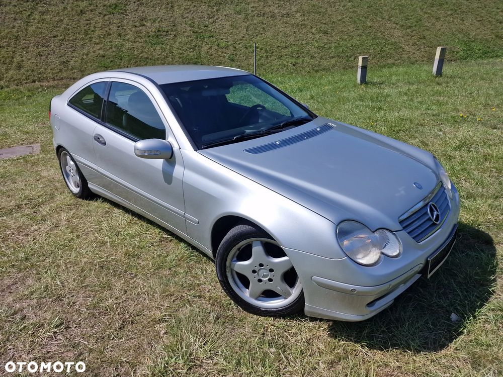 Mercedes-Benz Klasa C 180 Kompressor Sportcoupe - 3