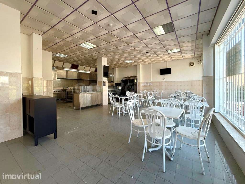 Oportunidade Imperdível: Restaurante Takeaway Pronto a Funcionar em... - Grande imagem: 2/22