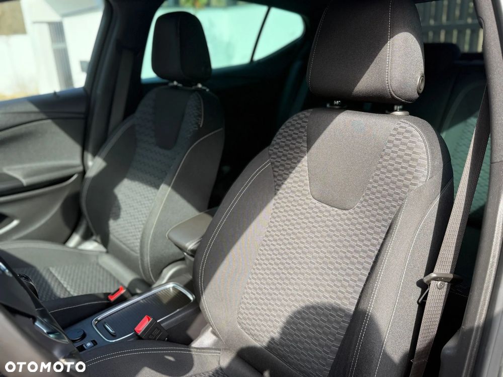 Opel Astra 1.4 Turbo Start/Stop Dynamic - 12