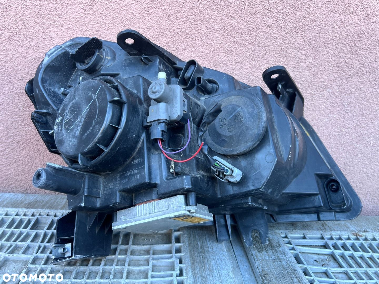 Lampa przednia NISSAN QASHQAI J10 XENON LEWY EUROPA ORYGINALNA HELLA - 2