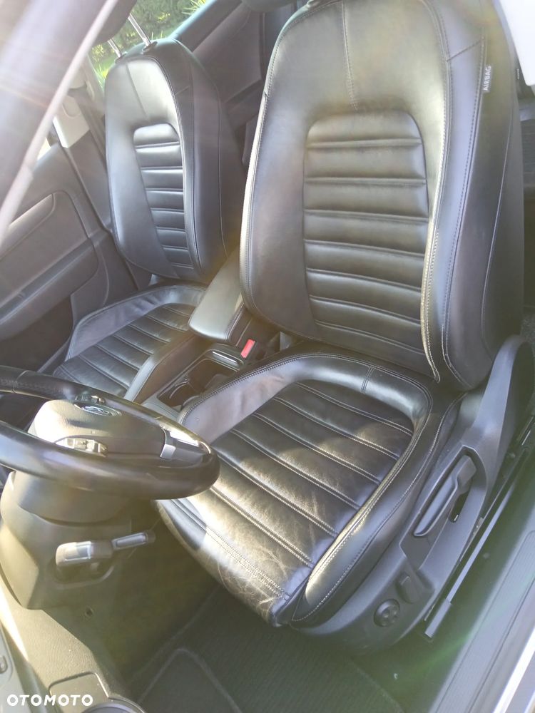 Volkswagen Passat 2.0 TDI Comfortline - 8
