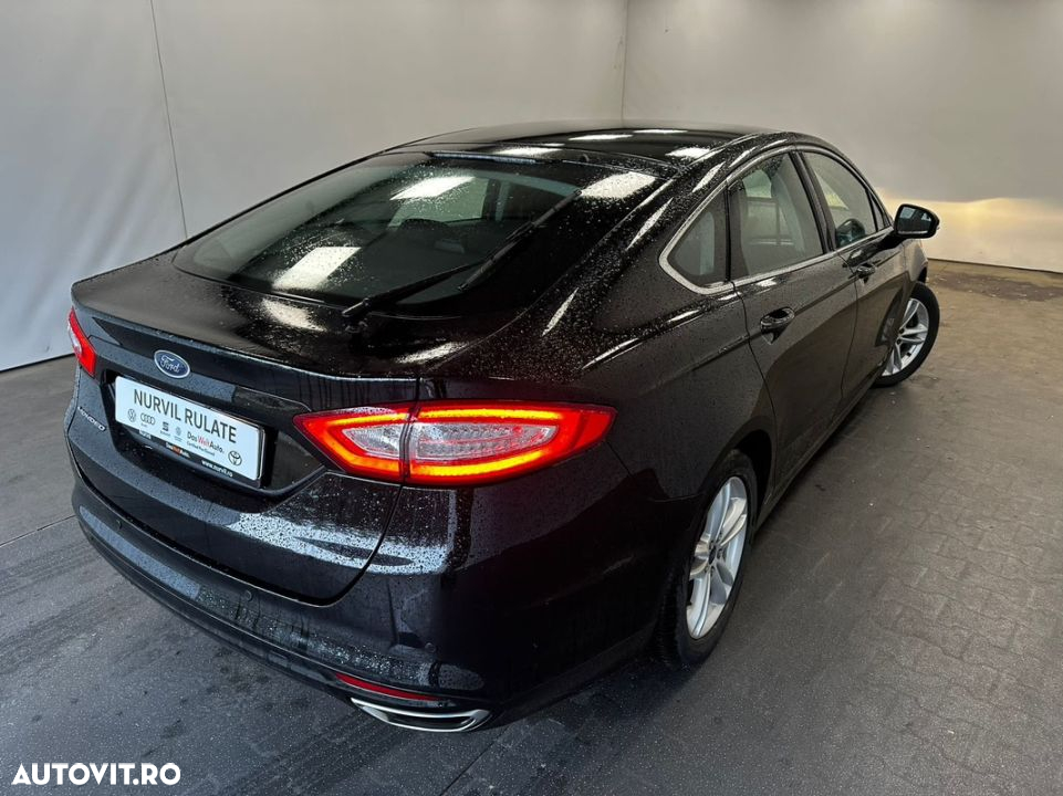 Ford Mondeo 2.0 TDCi Powershift Business - 18