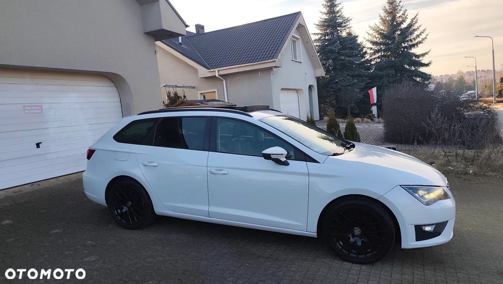 Seat Leon 2.0 TDI DPF DSG FR - 23