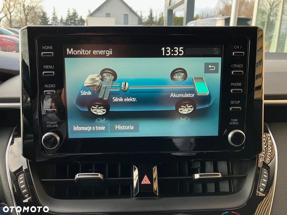 Toyota Corolla 1.8 Hybrid Comfort - 24