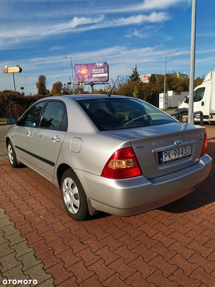 Toyota Corolla - 15