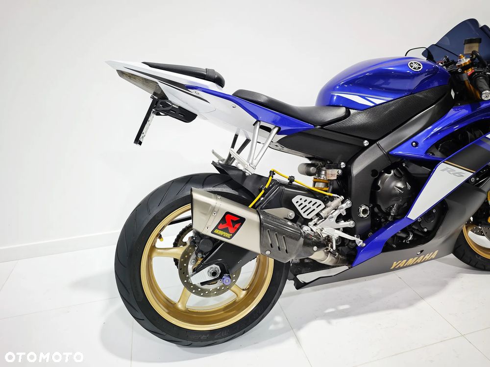 Yamaha R6 - 10